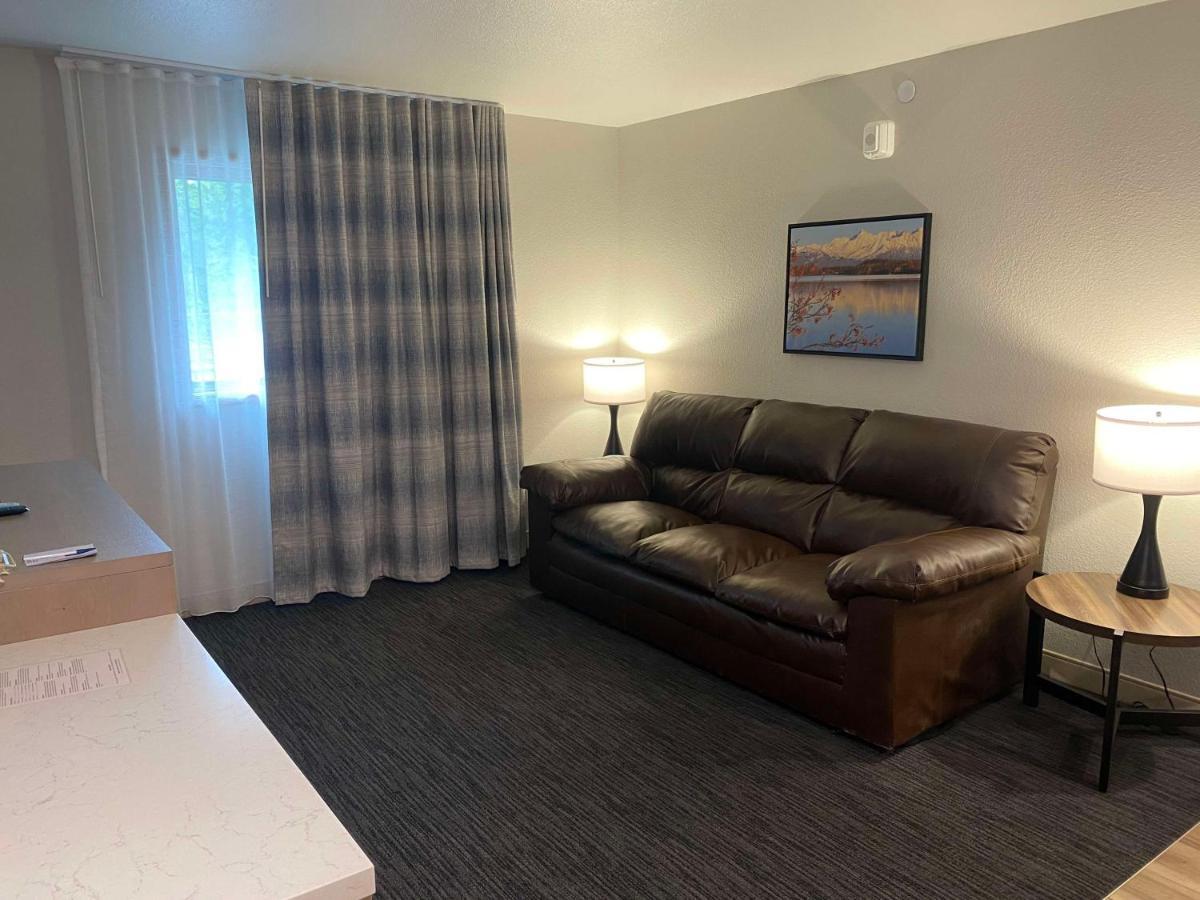 Best Western Lake Lucille Inn Wasilla Exterior photo