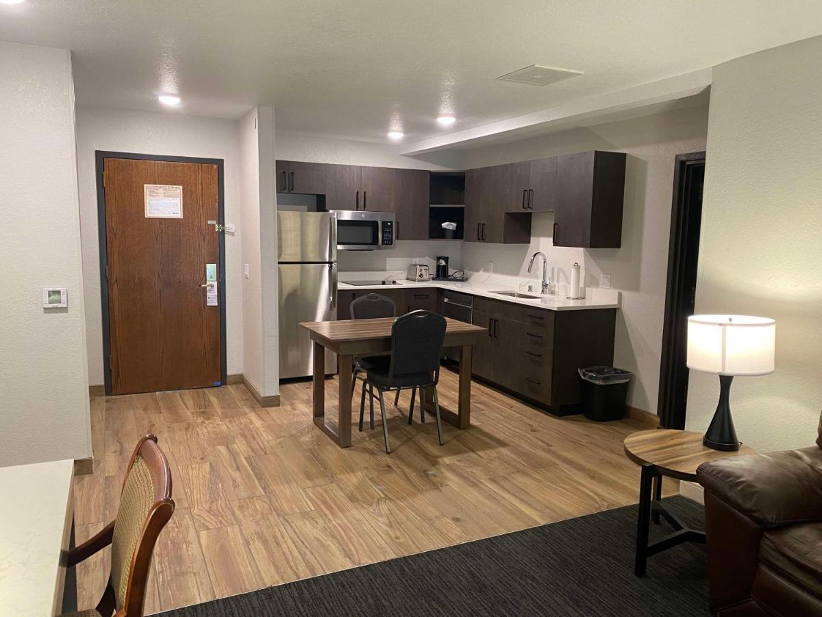 Best Western Lake Lucille Inn Wasilla Exterior photo